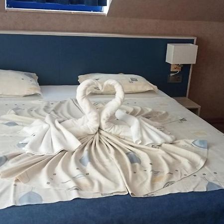 Hotel Complex Astra Słoneczny Brzeg Zewnętrze zdjęcie